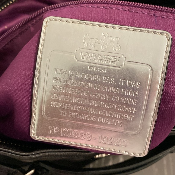 Coach Black Leather Shoulder Bag - Picture 7 of 9